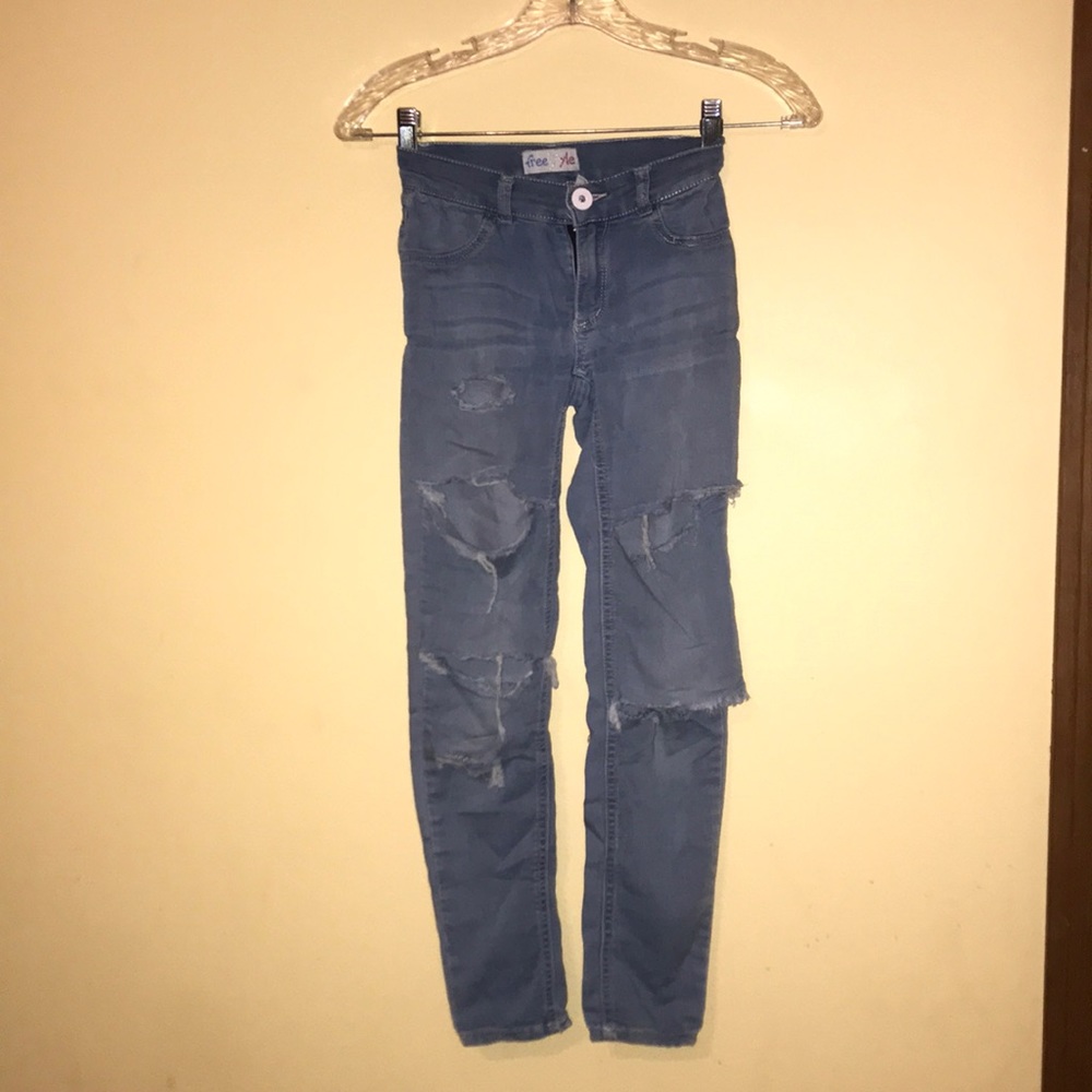 Light washed ripped jeggings